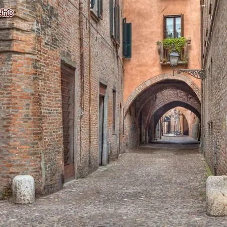 アパート Il Soppalco Sul Cortile. Monolocale Centrale.